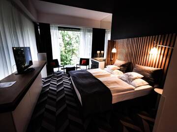 Фото номера Двухместный номер с 1 кроватью Отель Poziom 511 Design Hotel &amp; Spa г. Огродзенец 2