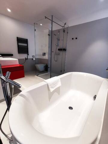 Фото номера Улучшенные апартаменты Отель Poziom 511 Design Hotel &amp; Spa г. Огродзенец 3
