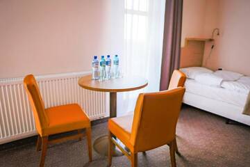 Фото номера Трехместный номер Отель Hotel Pod Figurą г. Огродзенец 5